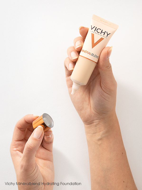  Image of Vichy Mineralblend Hydrating Foundation