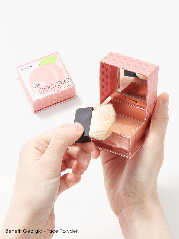 Discontinued Face Powders: Image of Benefit Georgia Face Powder 