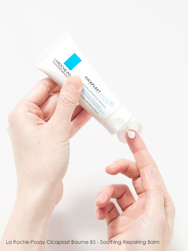 Hand image of La Roche-Posay Cicaplast Baume B5 - Soothing Repairing Balm