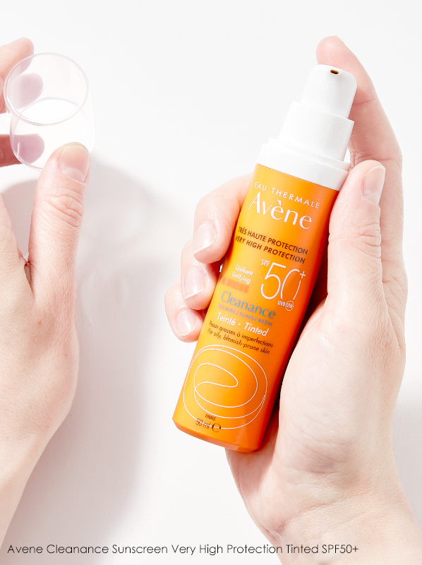 clean spf: Hand image of Avene Cleanance Sunscreen Very High Protection Tinted SPF50+