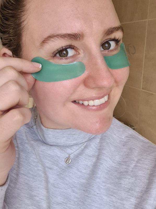 escentual september beauty favourites: bareMinerals SkinLongevity Green Tea Herbal Eye Mask 6 Sachets