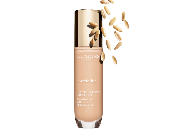 Clarins Everlasting Long-Wearing & Hydrating Matte Foundation Review