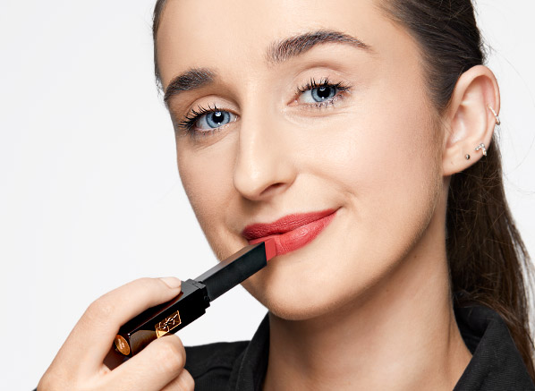 4 Best Nearly-Nude Lipsticks For...