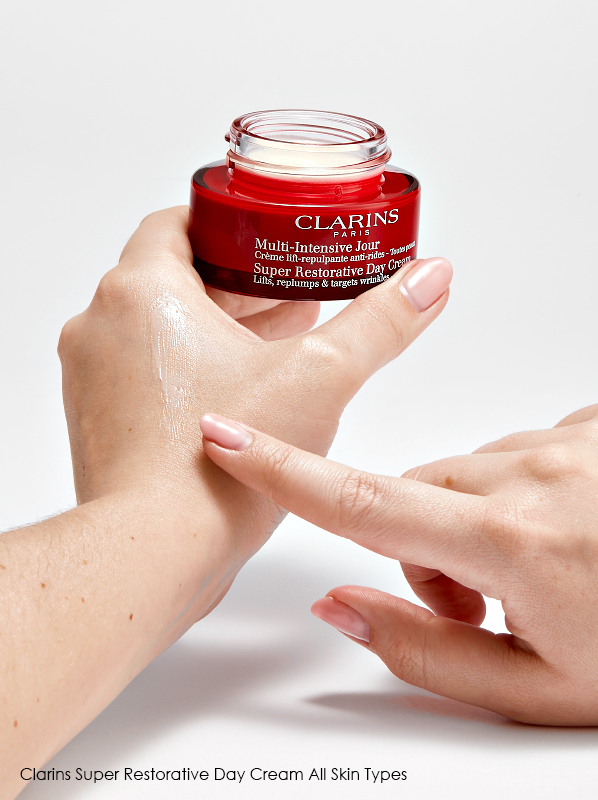 Clarins Super Restorative Day Cream All Skin Types Review