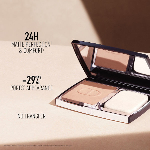 DIOR Forever Natural Velvet Compact Foundation Review