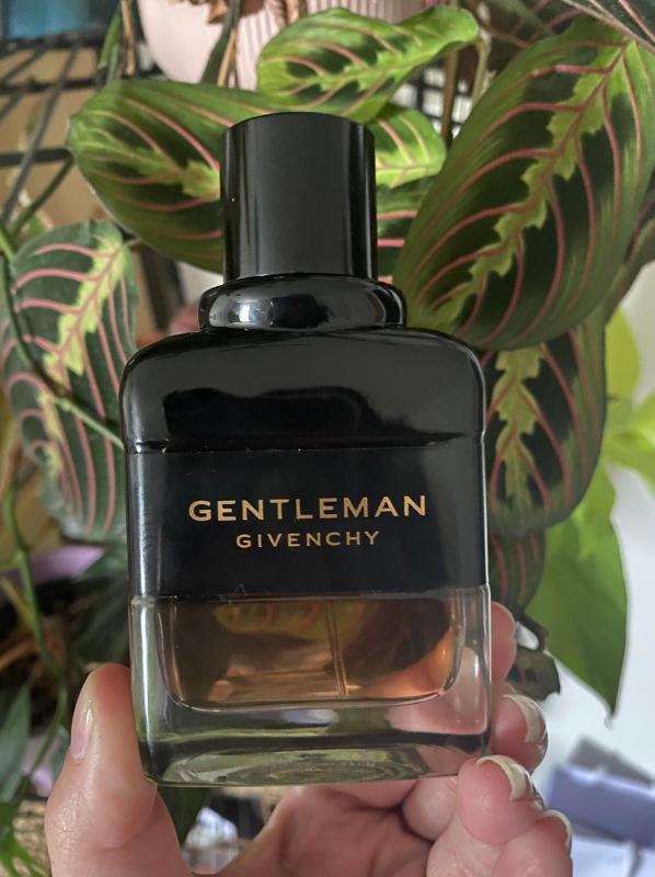 Image of GIVENCHY Gentleman Reserve Privee Eau de Parfum Spray in hand