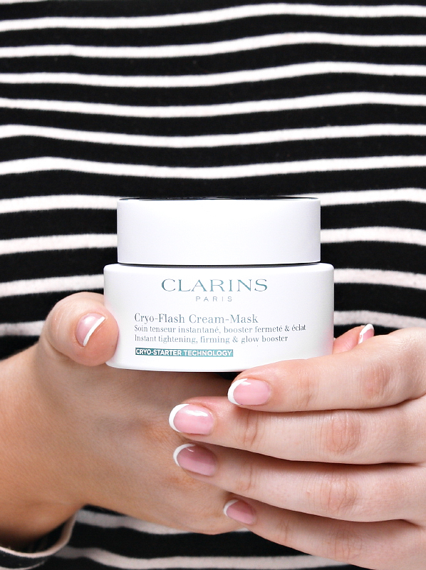 Clarins Cryo-Flash Cream Mask Up Close in Chelsey's Hands for Review