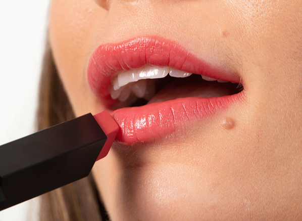 How To Make Sure Your Lipstick Looks...